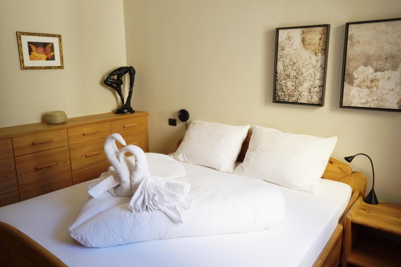 Apartment Cascada - Alpstay Parcines Bagian luar foto